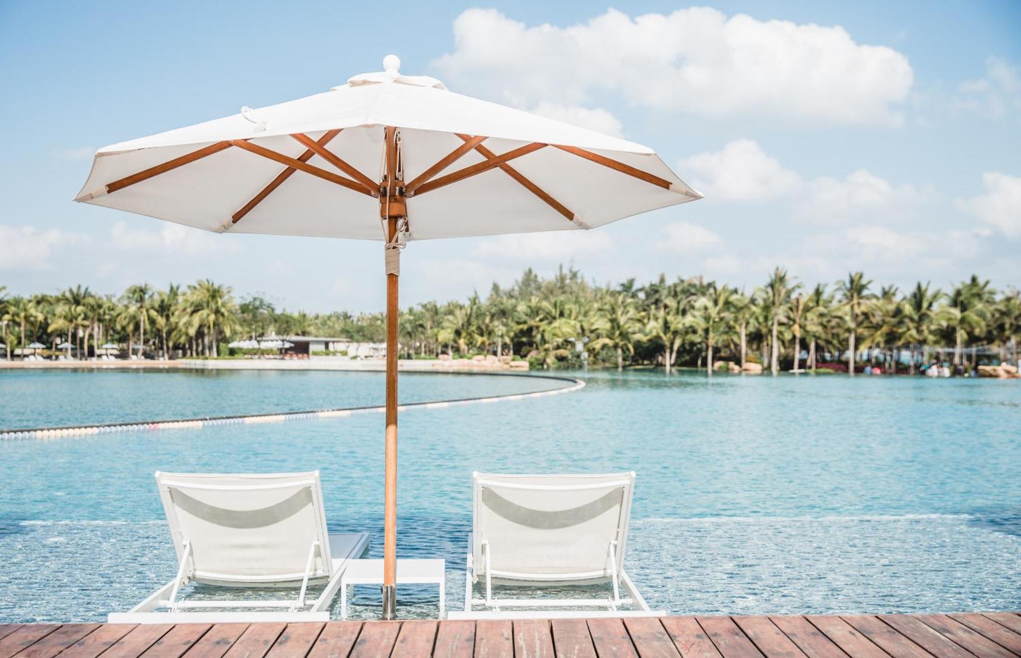 The Sanya EDITION Bagian luar foto